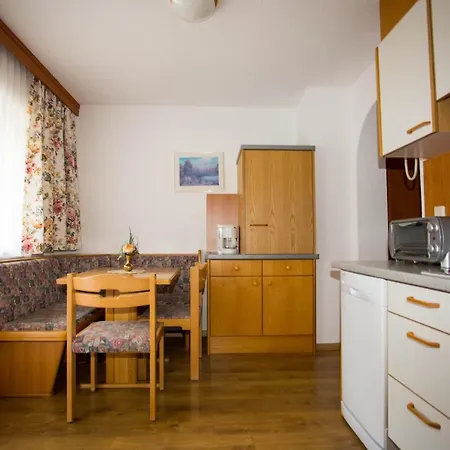 Haus Enzian Konukevi Sankt Leonhard im Pitztal