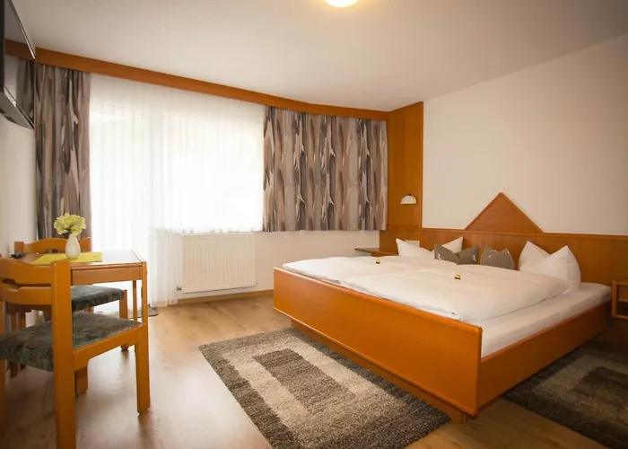 Haus Enzian Guest house 3*