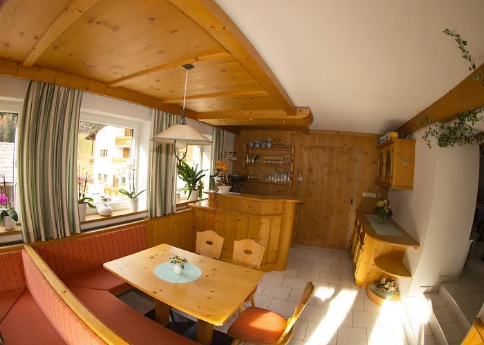 Haus Enzian Sankt Leonhard im Pitztal