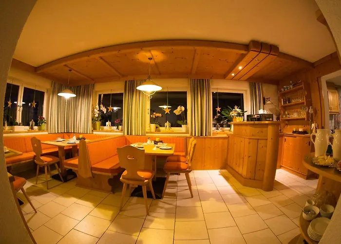 Haus Enzian Sankt Leonhard im Pitztal