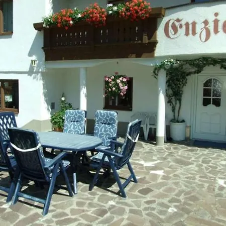Haus Enzian 3*