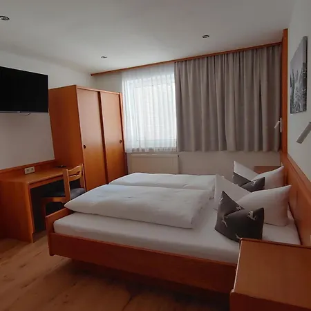 Haus Enzian 3* Sankt Leonhard im Pitztal