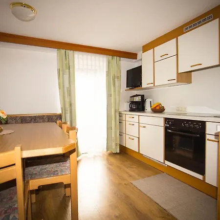 Haus Enzian 3*