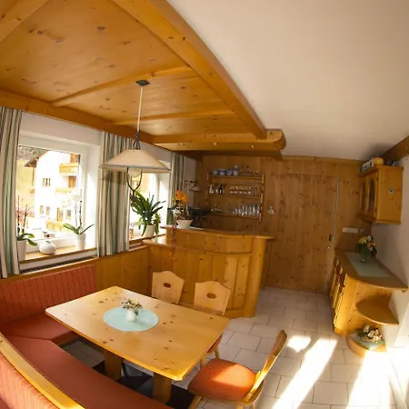 Haus Enzian Sankt Leonhard im Pitztal