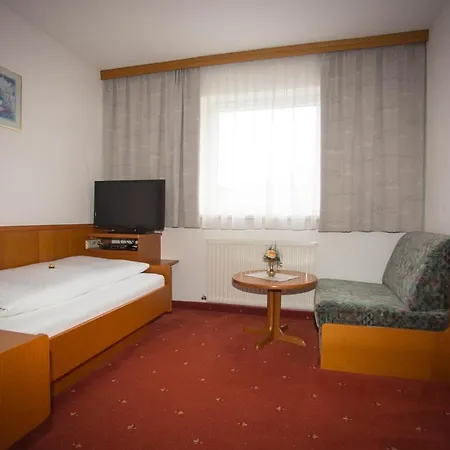 Haus Enzian Affittacamere 3*